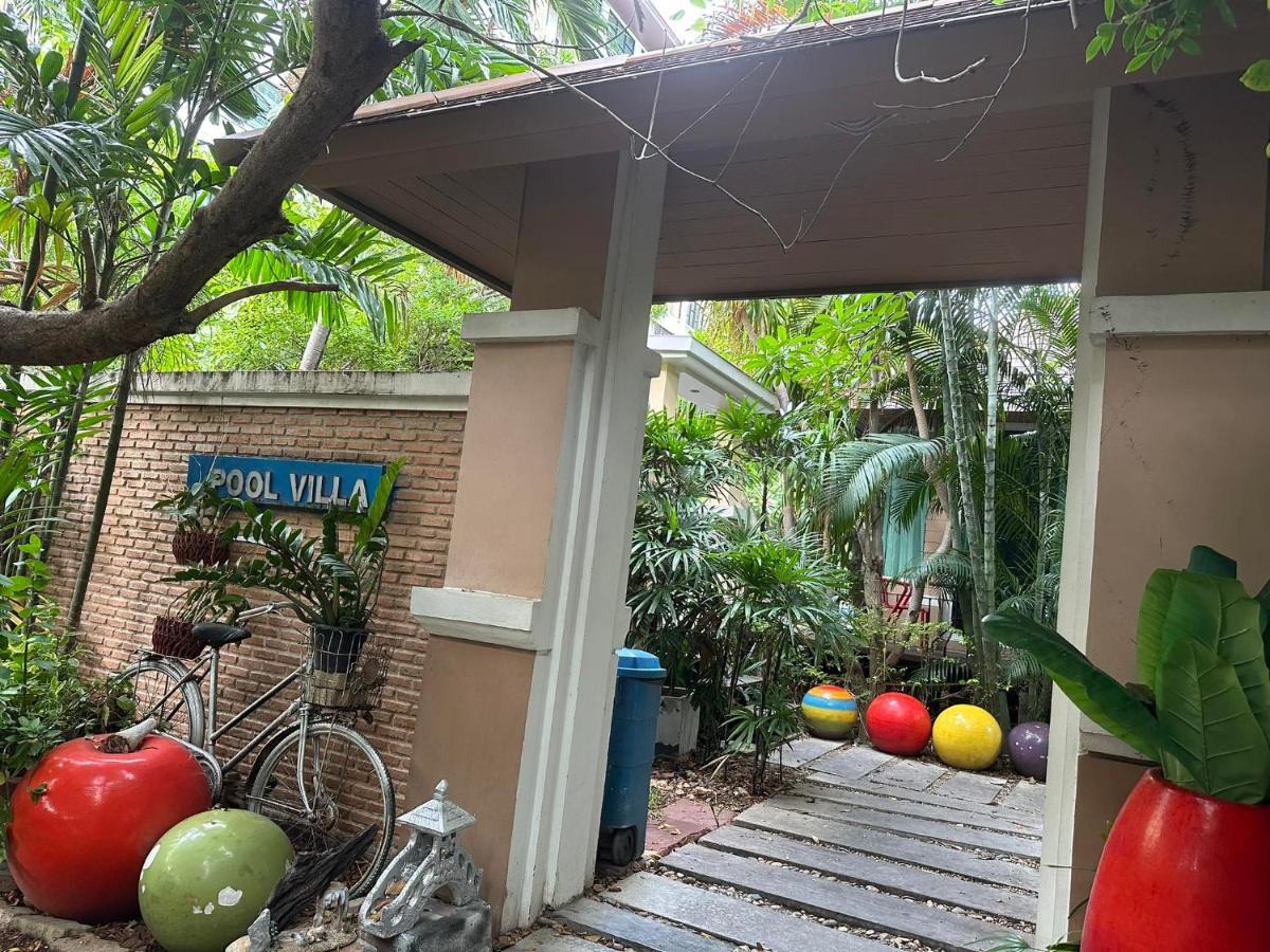 Bbhouse Pattaya Hotel Exterior photo
