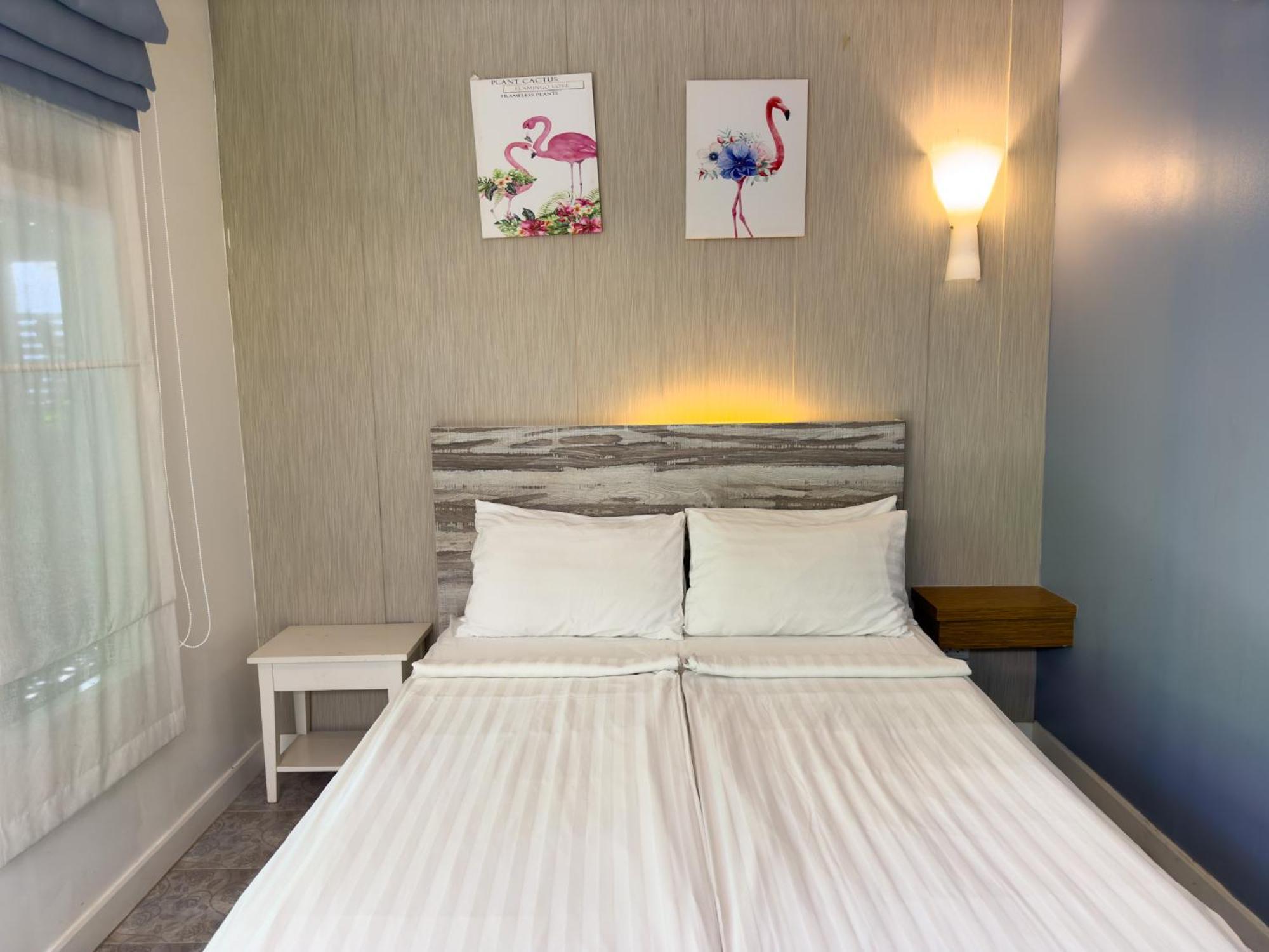 Bbhouse Pattaya Hotel Exterior photo